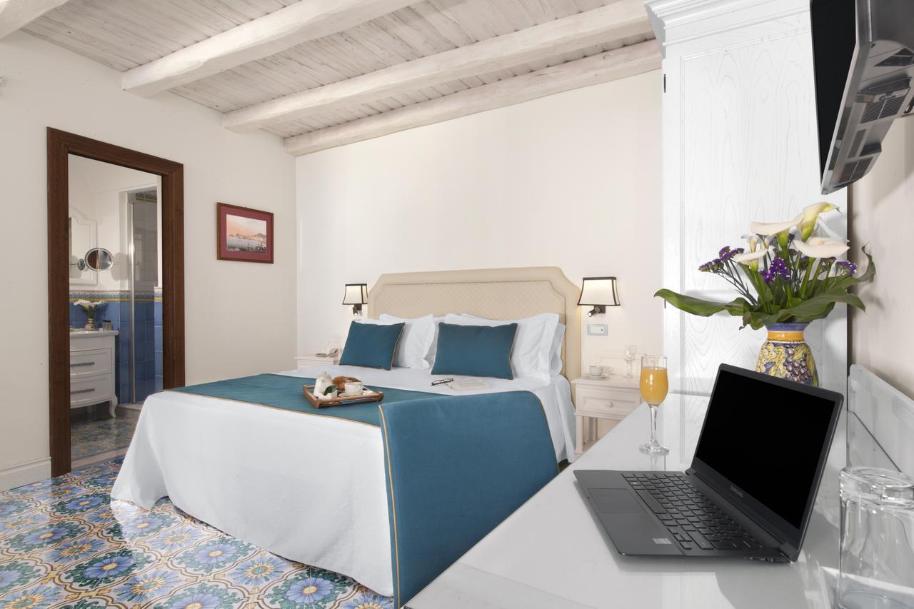 Palazzo Delle Grazie Bed & Breakfast Sorrento Exterior photo