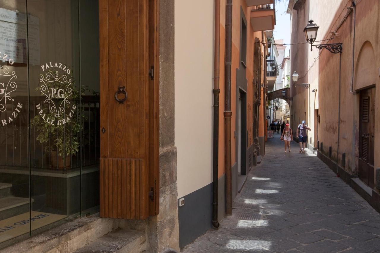 Palazzo Delle Grazie Bed & Breakfast Sorrento Exterior photo